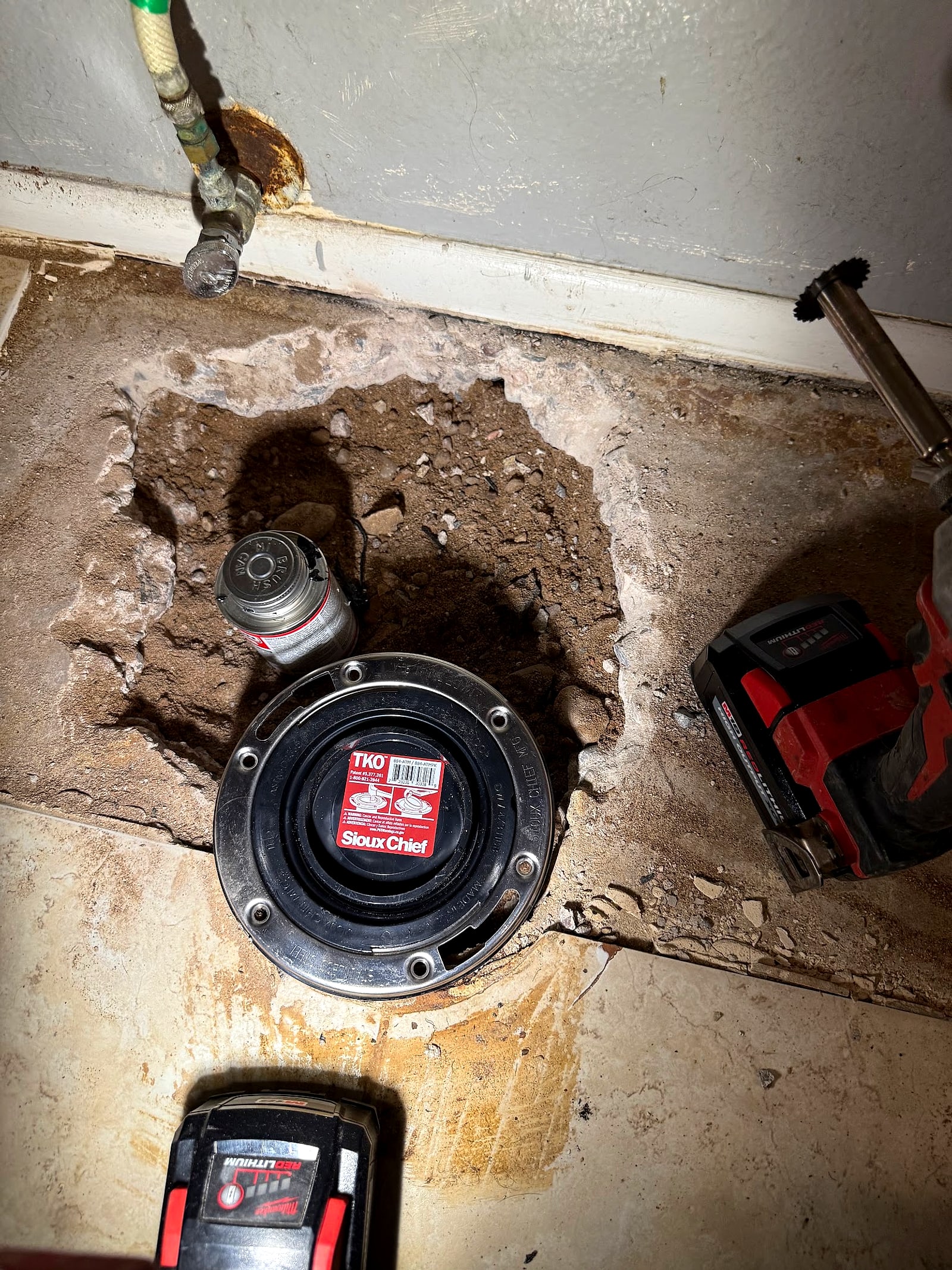 Toilet flange replacement in a cut-out slab